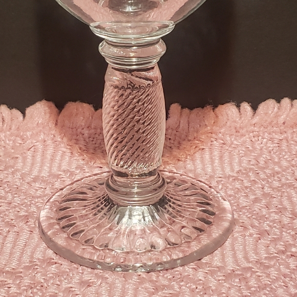 Hummingbirds Clear Goblet - Picture 4 of 8